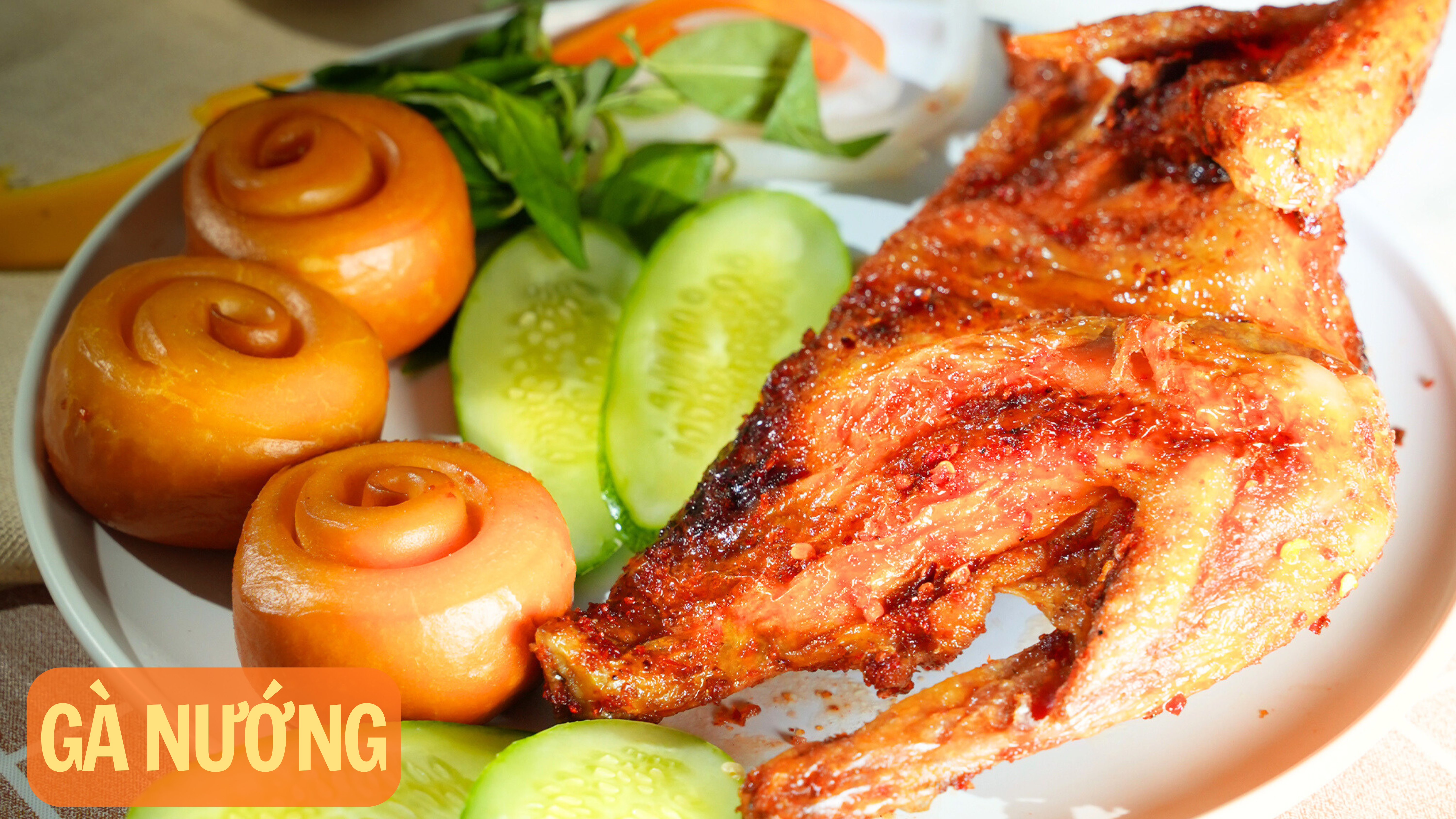 Gà nướng COGAVA - với hai vị đặc trưng: mắm nhĩ và ngũ vị