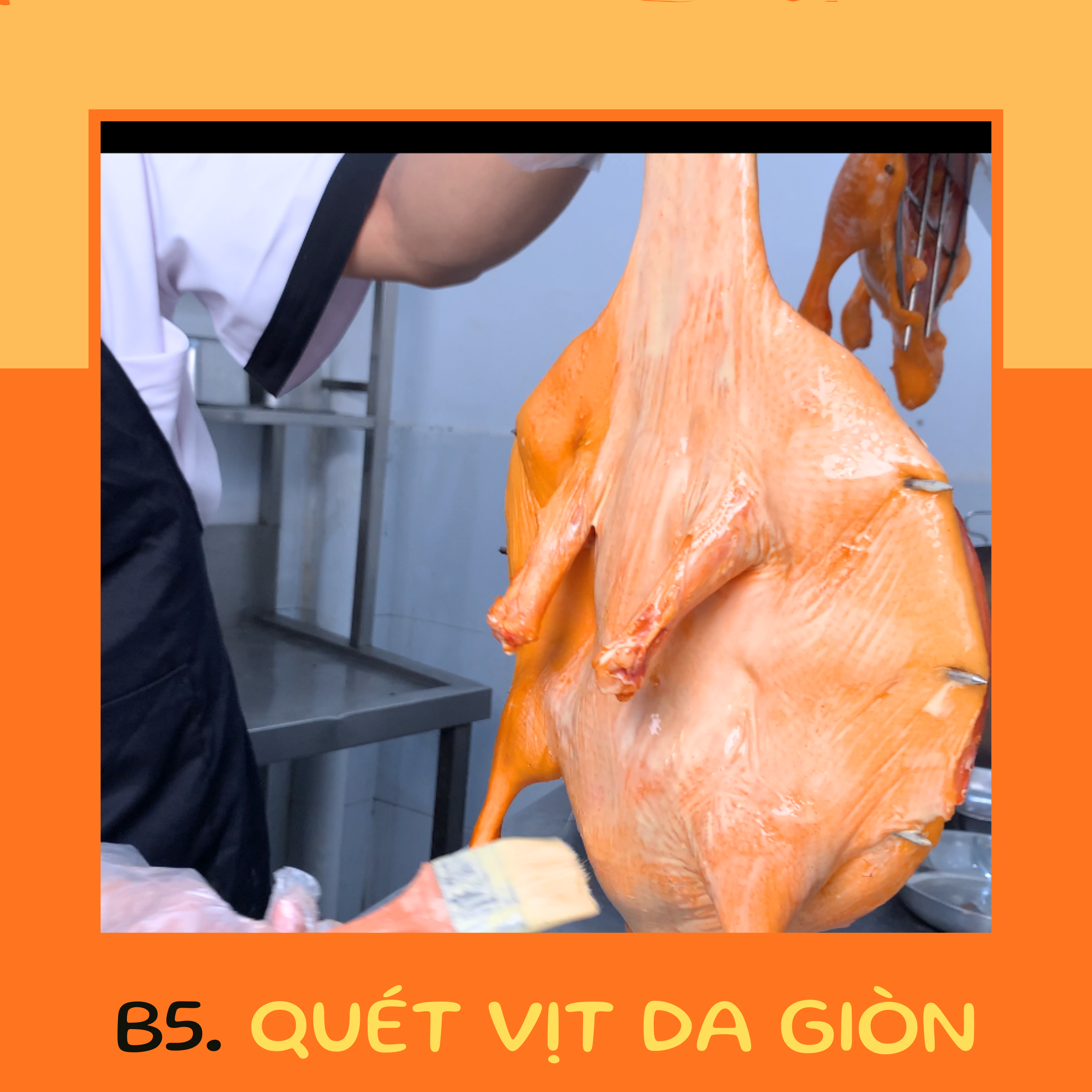 Bước 5: quét bột giòn da để tạo độ giòn cho da vịt